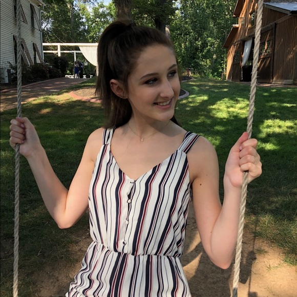Meet your Posher, Chloe - Picture 1 of 1